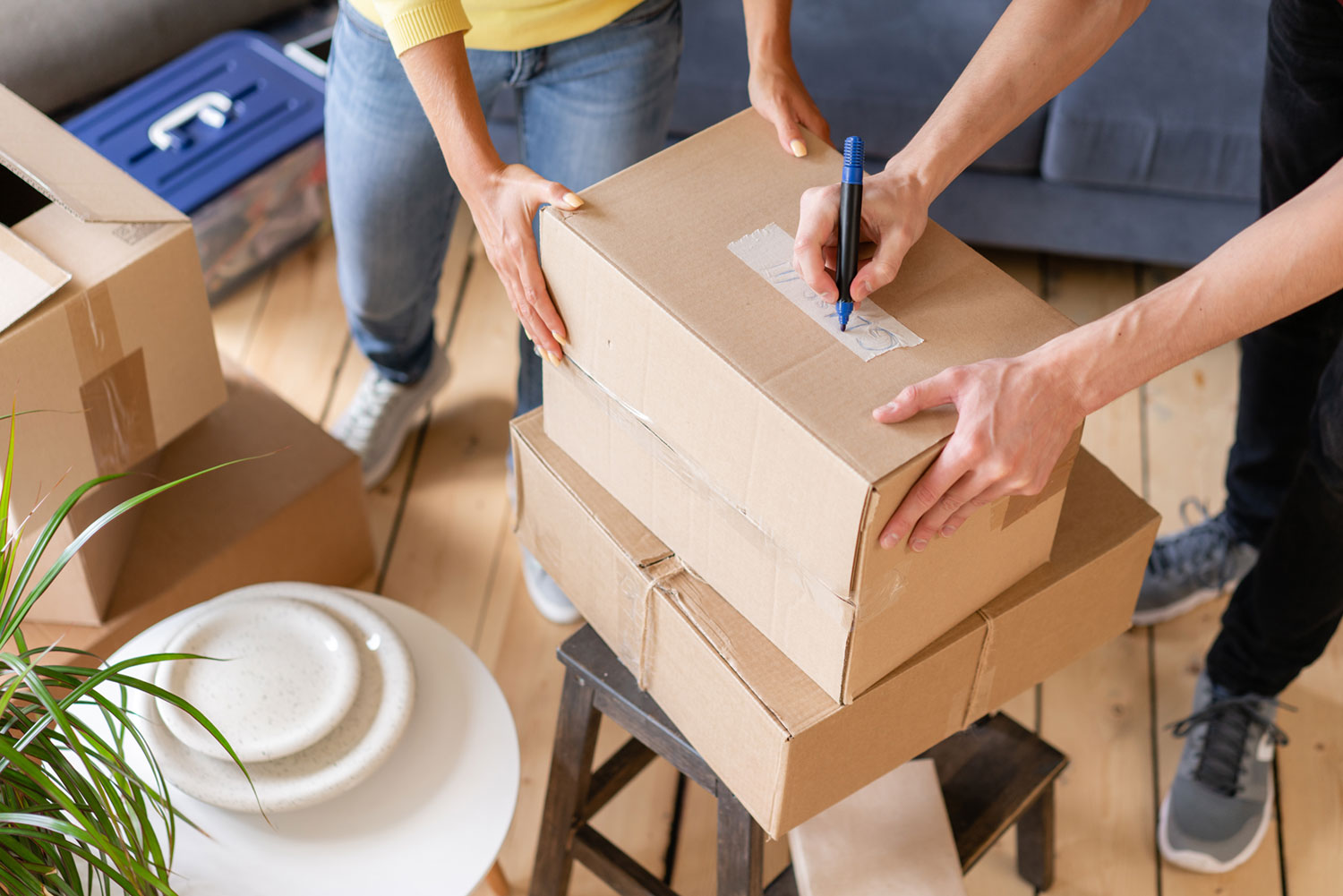 6-tips-for-labeling-moving-boxes-like-a-pro-rabbit-movers-nyc